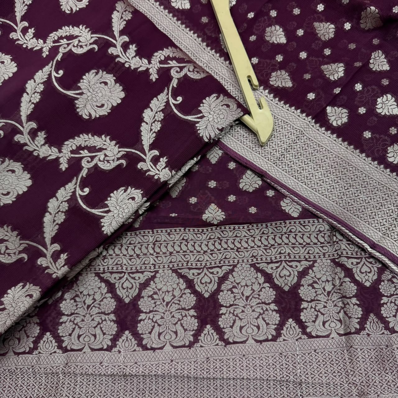 VISCOSE SILVER ZARI (CI1-