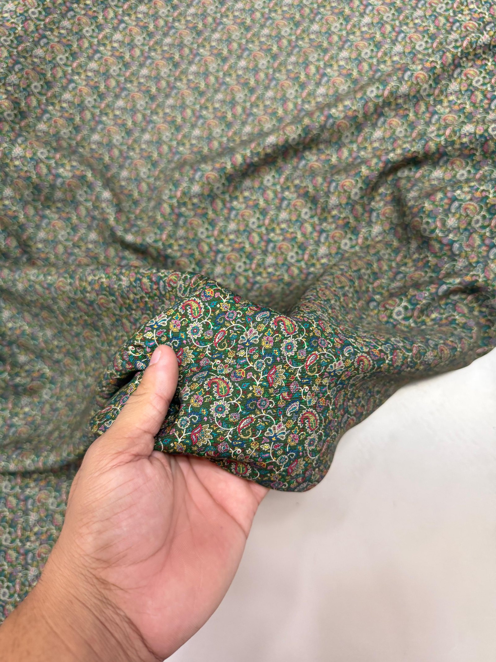 PURE WOOL PRINTS (WLPT