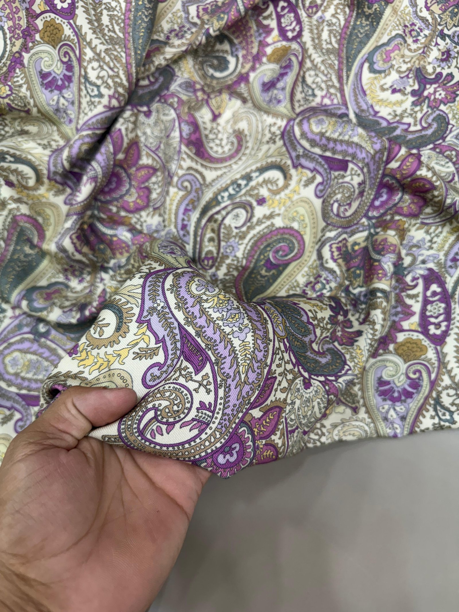 PURE WOOL PRINTS (WLPT
