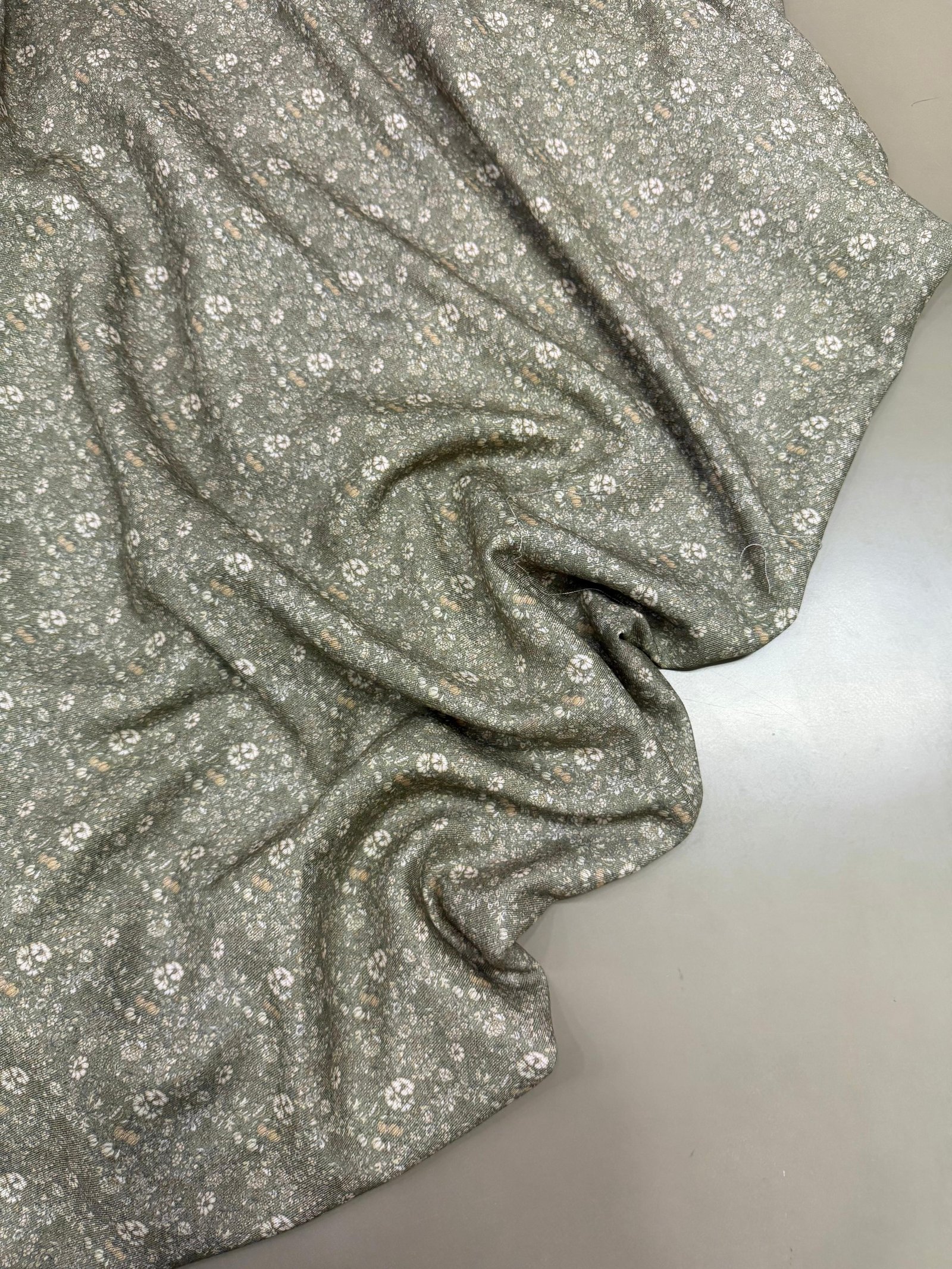 PURE WOOL PRINTS (WLPT