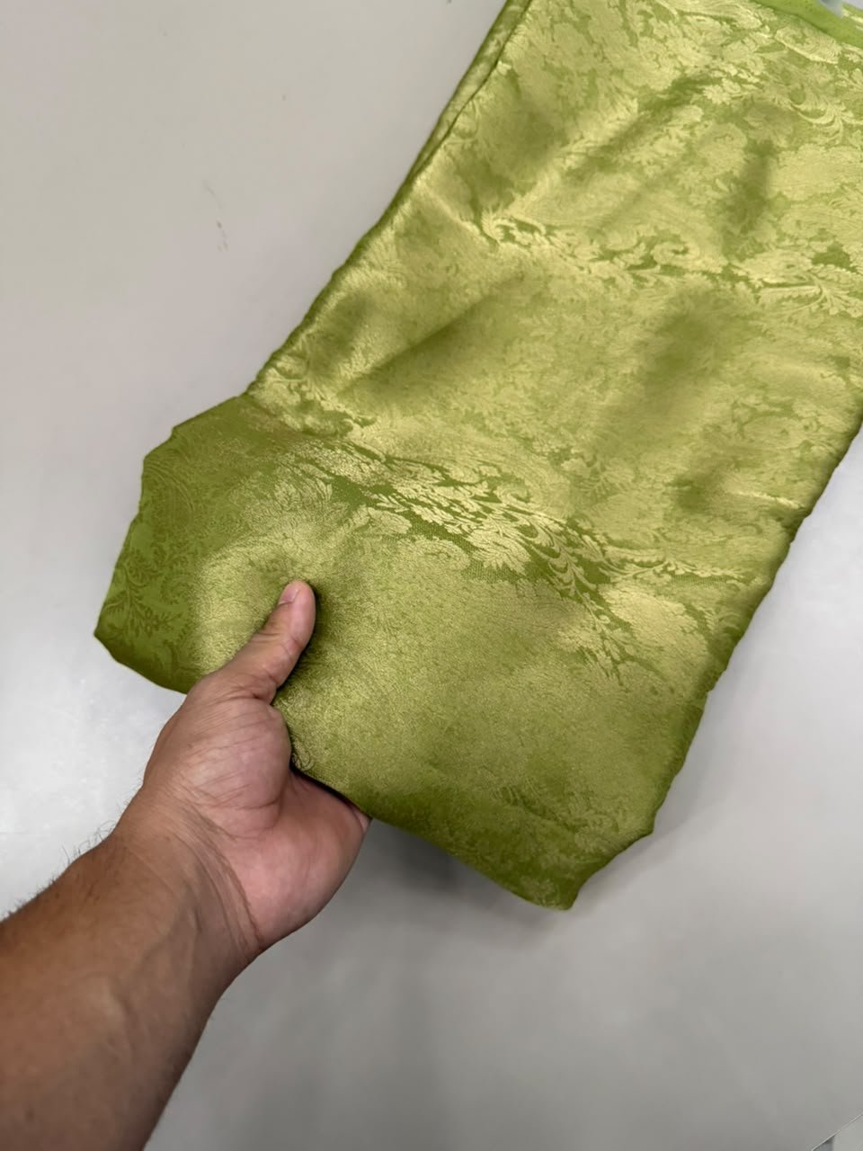 TISSUE (KT04-