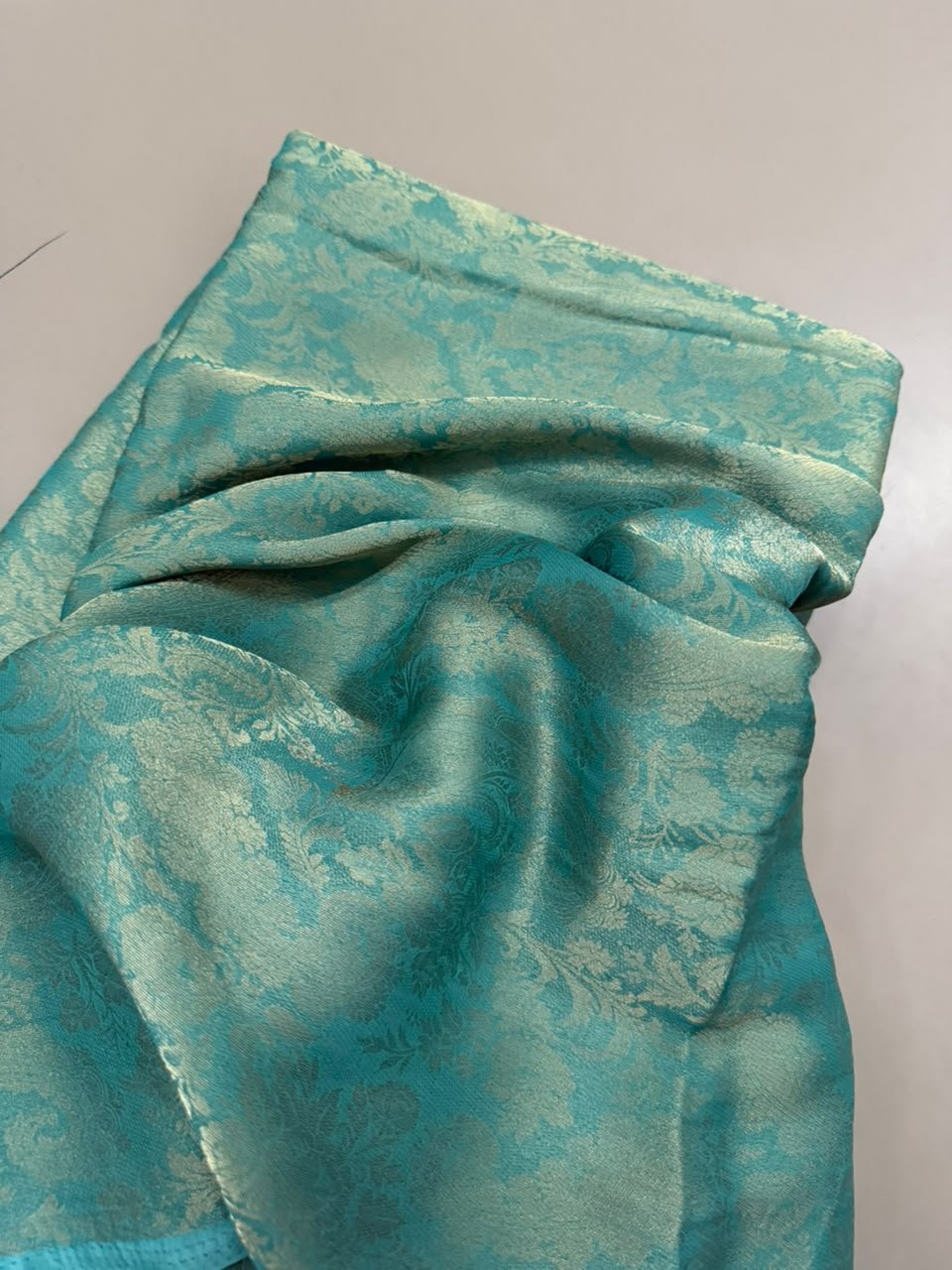 TISSUE (KT04-