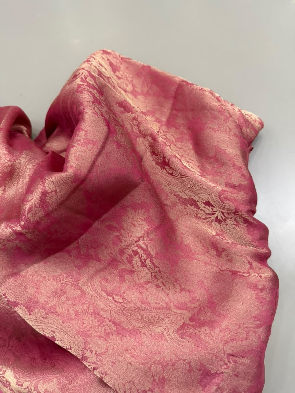 TISSUE (KT04-